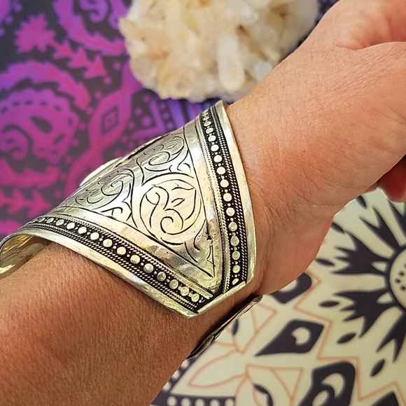 Wild Warrior Cuff - Picture 5 of 5